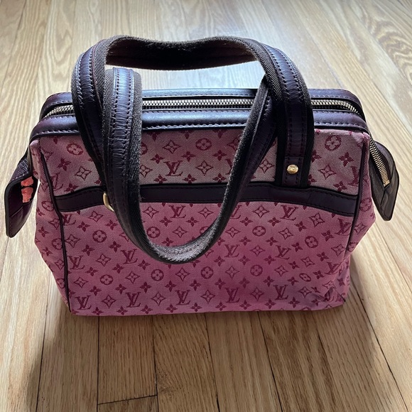 Louis Vuitton Handbags - Mini Josephine Lin Louis Vuitton purse